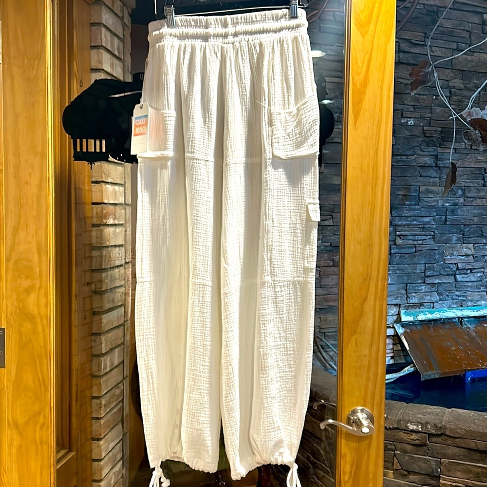 NWT White Gauze Lightweight Pants Size Mefium - Picture 4 of 5
